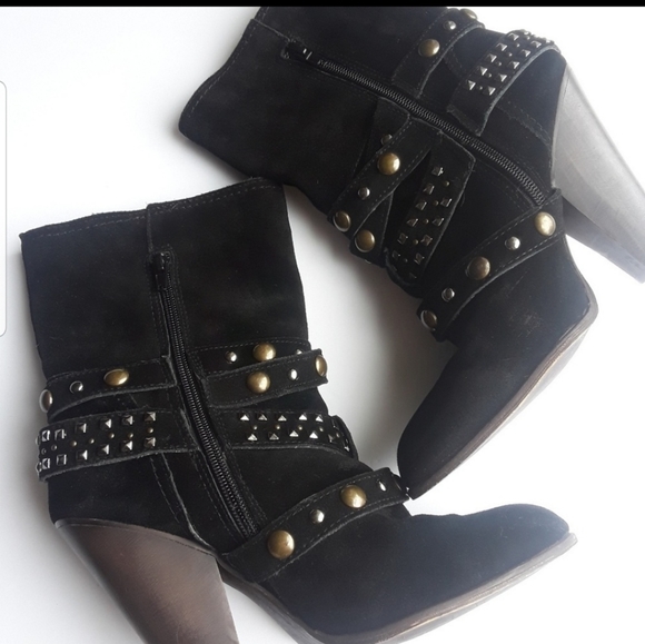 Steve Madden |Rusttik studded suede booties - Picture 2 of 2